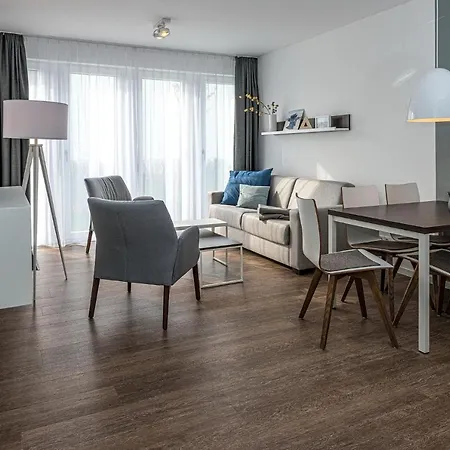 Deichhaeuser Anna Kueste Deichhaeuser Anna Kueste 7-14 Бензерзиль